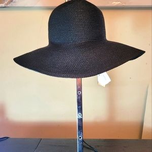 Eric javis hampton  straw hat